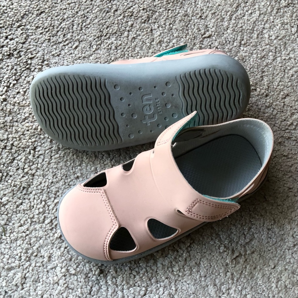 Ten Kids Sandals in Light Pink and Gray